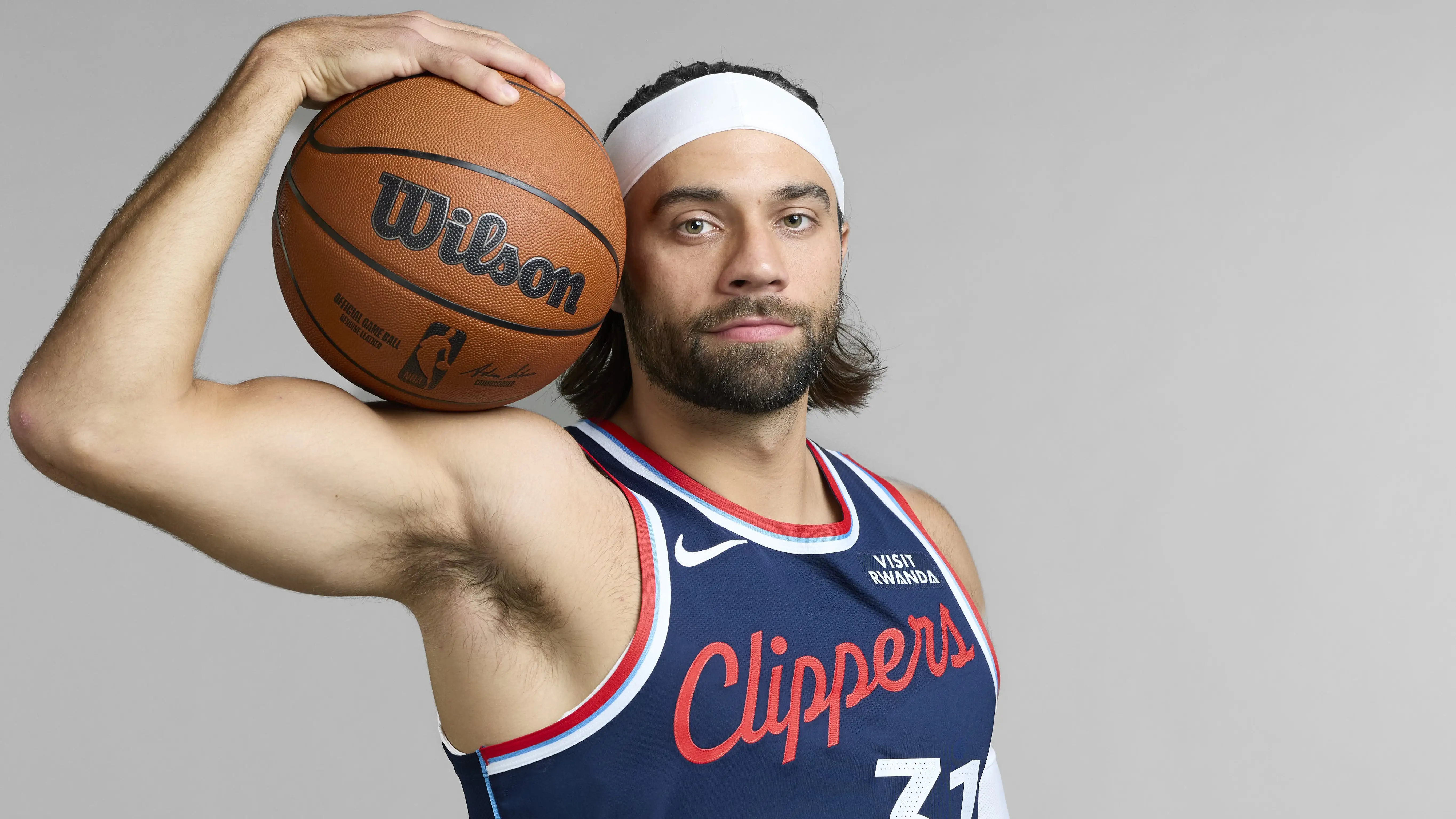 Clippers Provide Telling Max Strus Injury Update After Exiting Preseason Opener
